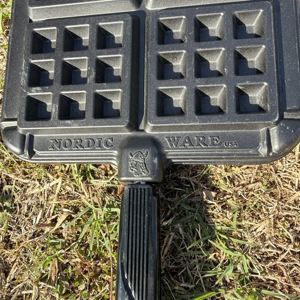 Vintage Nordic Ware Belgian‎ Waffler Stove Top Camping Waffle Iron Maker